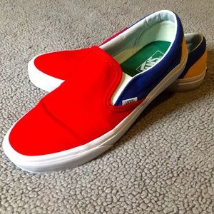 VANS “Off The Wall” Cool Colorful Shoes ❤️💛💚💙